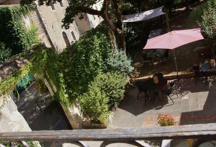 مبيت وإفطار Les Remparts De La Bastide