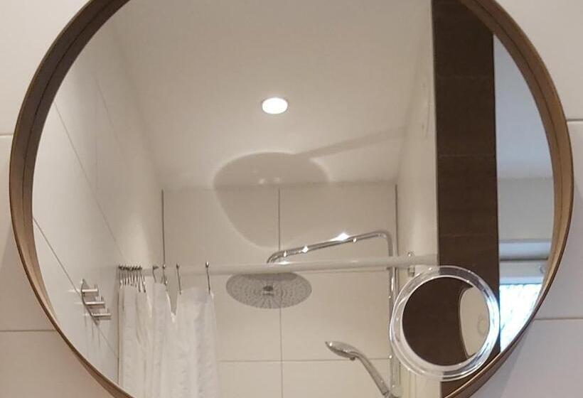 Bed and Breakfast Luxury Suites Oosterwold