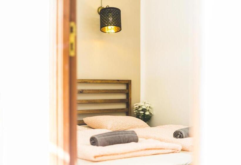 تختخواب و صبحانه Soulsurfcamp Portugal