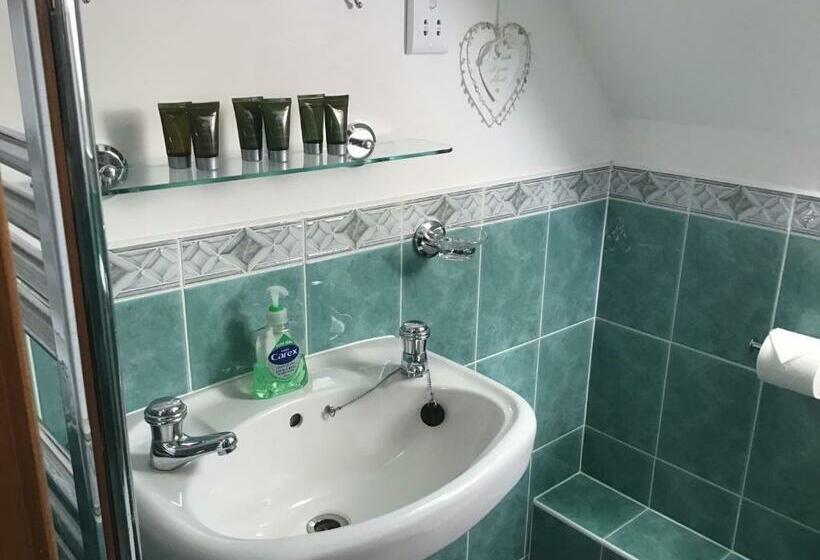 住宿加早餐 Stratheyre