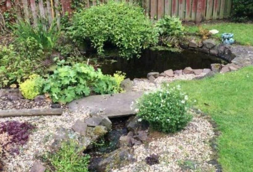 مبيت وإفطار Tranquil Accommodation In A Great Location