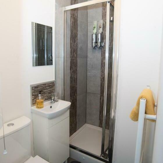 Bentley House With En Suites