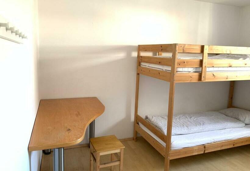 Blue Mountain Hostel