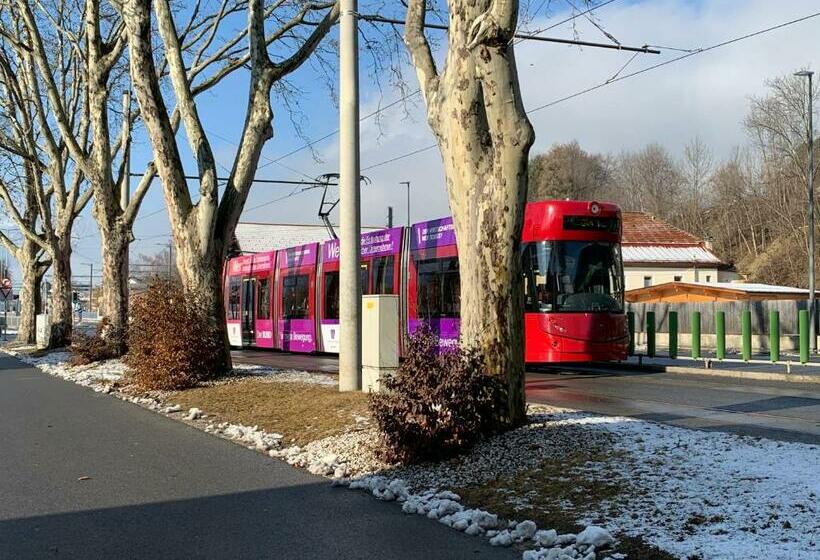 Blue Mountain Hostel