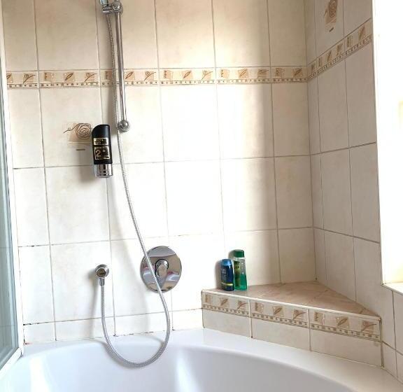 Blue Mountain Hostel