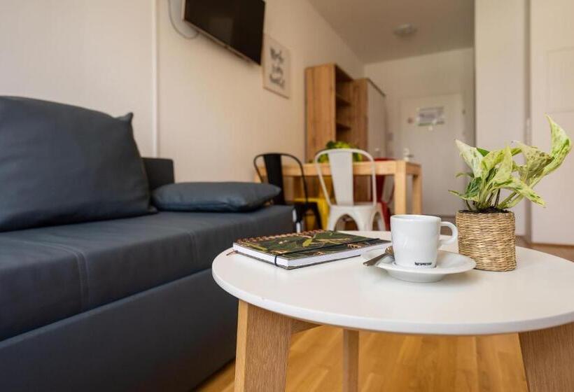 Feelgood Apartments Smartliving | Contactless Check In