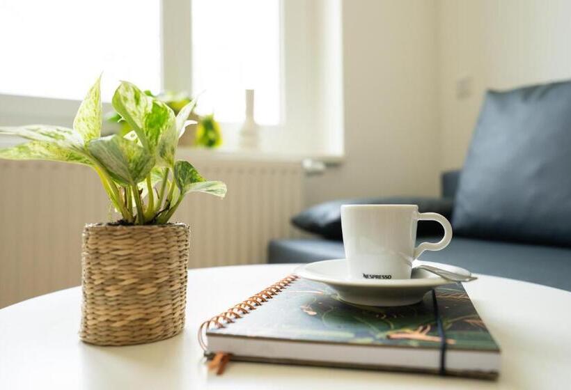 Feelgood Apartments Smartliving | Contactless Check In