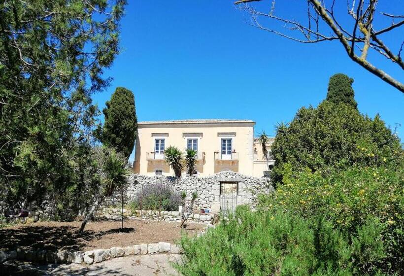 Отель Agriturismo Baglio Calanchi