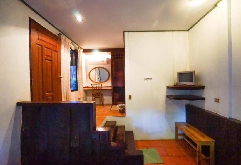 בית מלון כפרי Baan Chai Dan