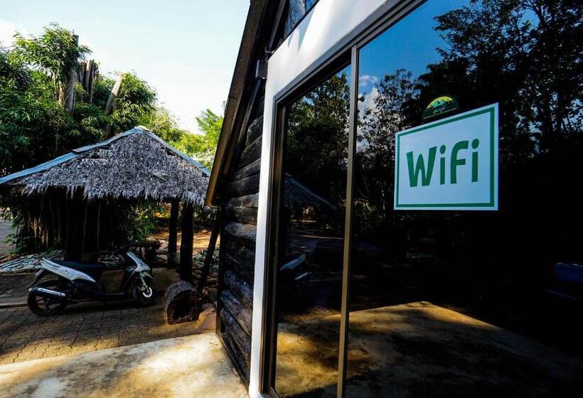 בית מלון כפרי Baan Chai Dan