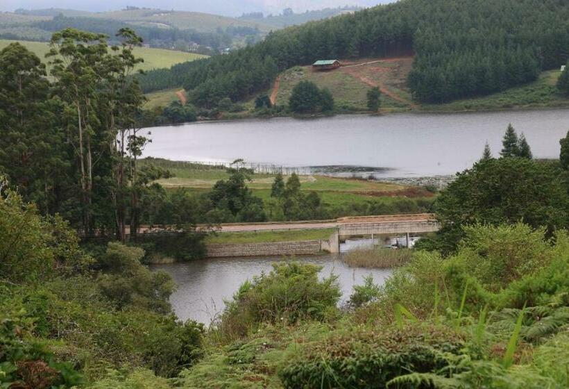 בית מלון כפרי Lakeview Cottages