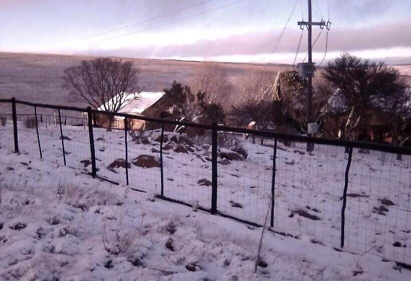 בית מלון כפרי Moonlight Meadows Just Outside Dullstoom