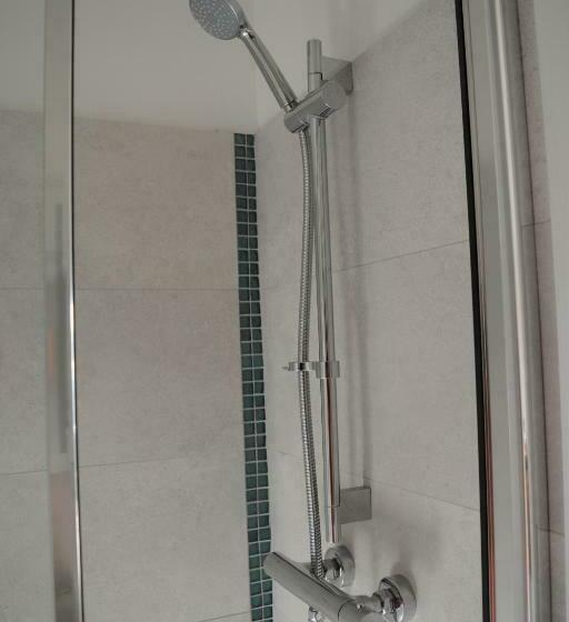 酒店 Riverside House