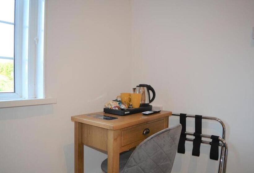 酒店 Riverside House