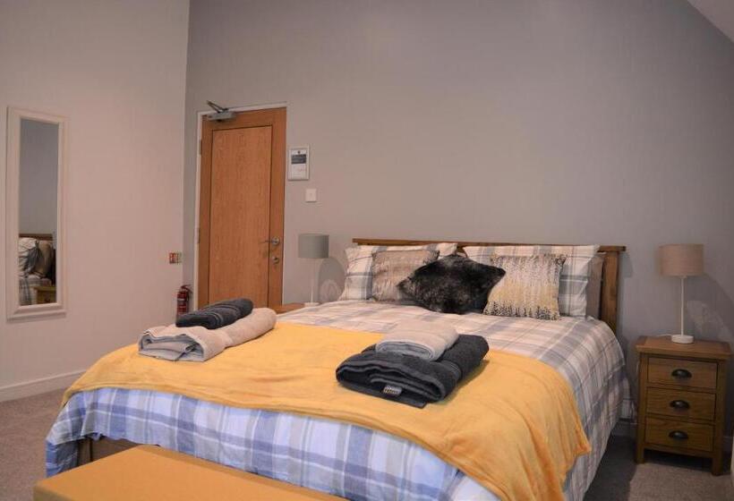 酒店 Riverside House