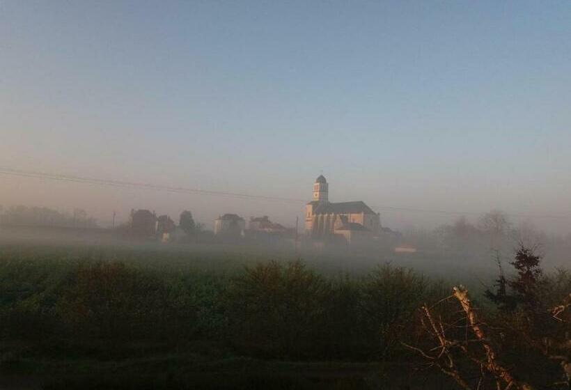 مبيت وإفطار Les Mouettes 1 Gite Ou 4 Chambres D Hote, Jardin ,bords De Loire