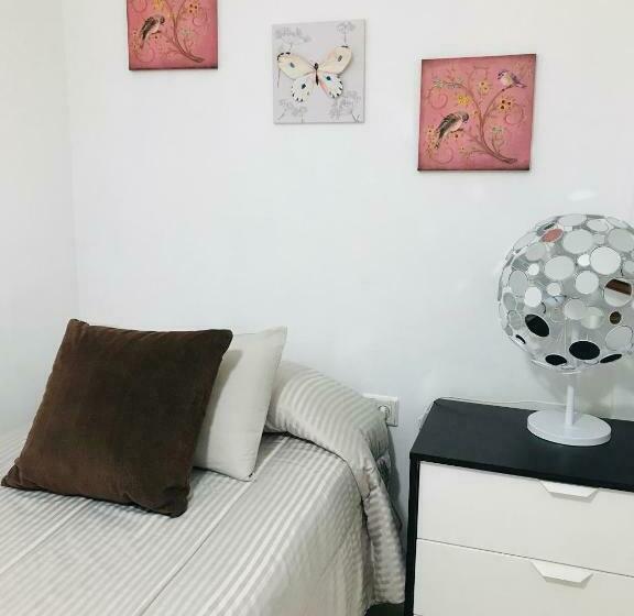 Пансион Cã©ntrica Y Acogedora Habitaciã³n