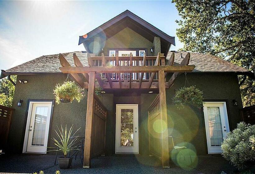 פנסיון Guest Suites On Benvenuto