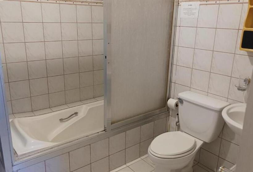 بنسيون Hundred Islands Guest House