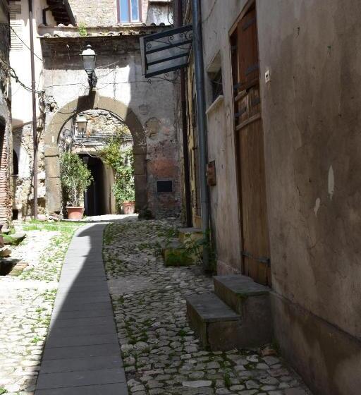 بنسيون Il Cortile Del Castello