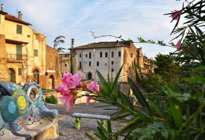 بنسيون Il Cortile Del Castello