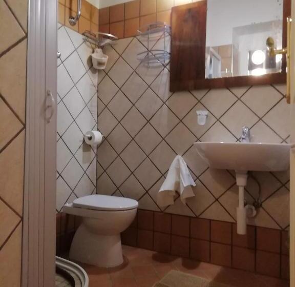 بنسيون Il Cortile Del Castello