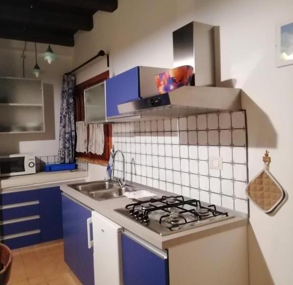 بنسيون Il Cortile Del Castello