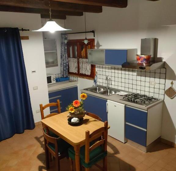 بنسيون Il Cortile Del Castello