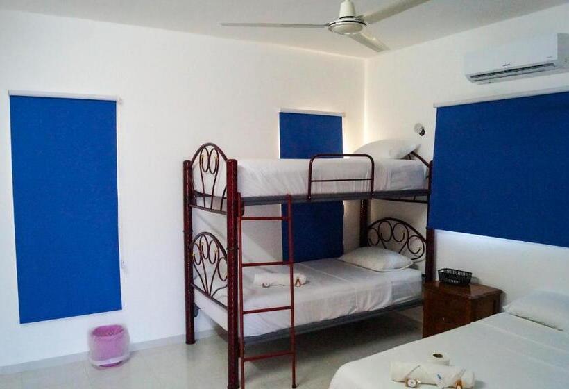 פנסיון Monserrat