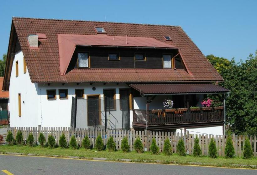 פנסיון Penzion Pod Hamižnou