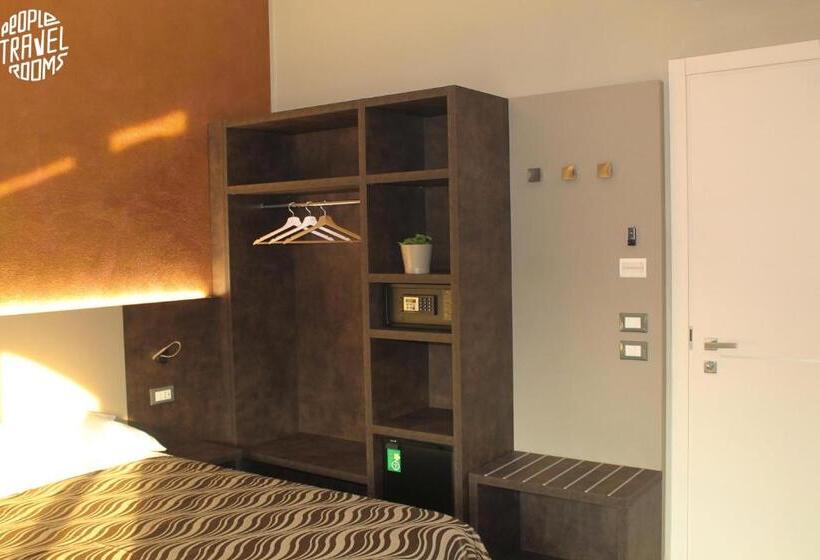 پانسیون People Travel Rooms