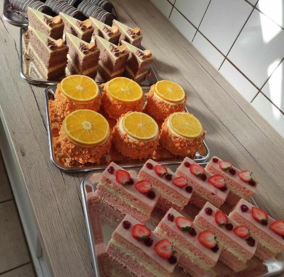 بنسيون Scharfer Kessel