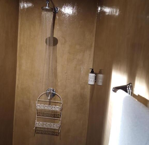 پانسیون The Oak Treehouse Bnb Queenstown