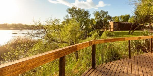 פנסיון Waschbank River Lodge