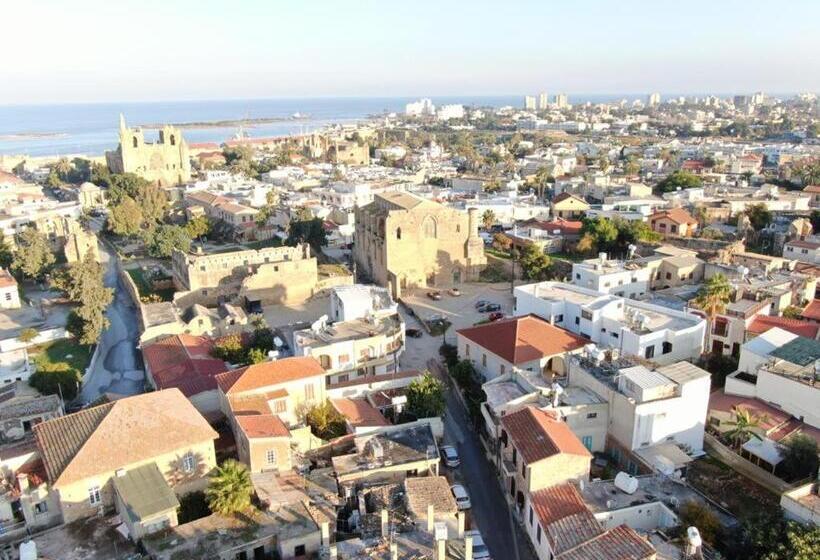 Общежитие Jasmine Lodge