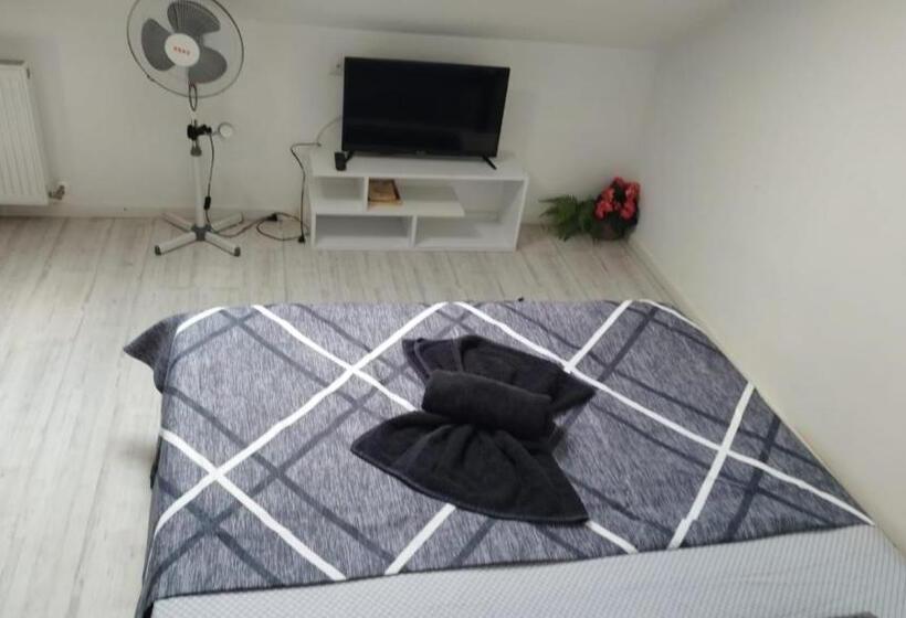 فندق صغير Vila Ana