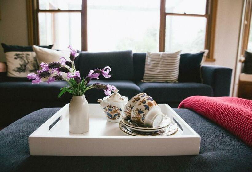 צימר Arnold House