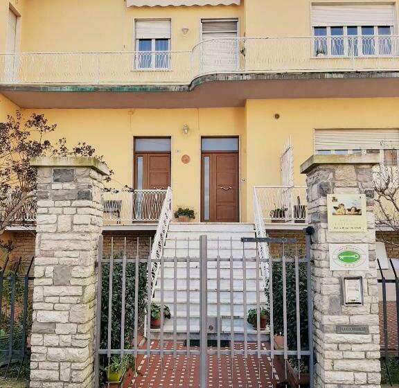 צימר Borgo Degli Angeli Arcola