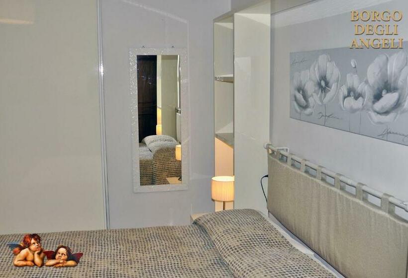 צימר Borgo Degli Angeli Arcola