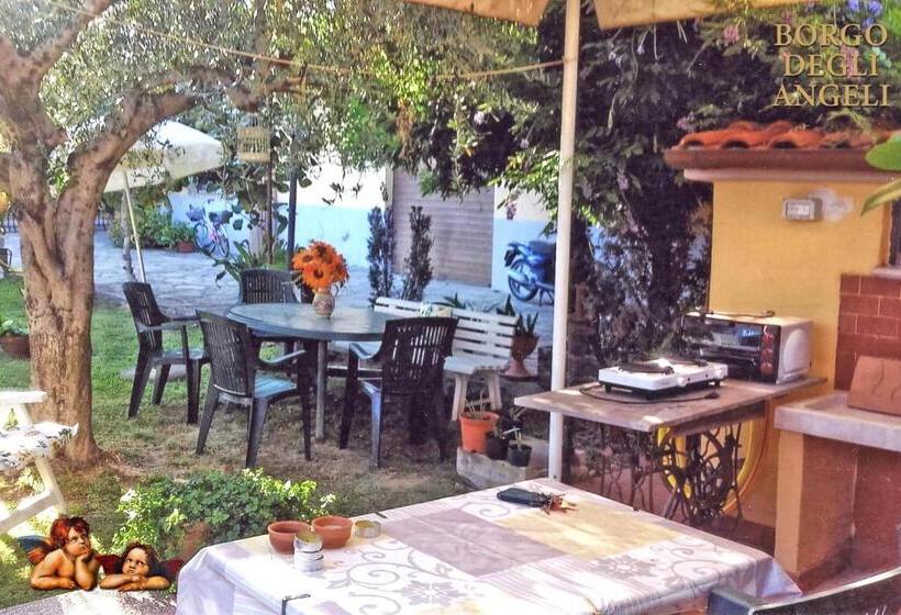 צימר Borgo Degli Angeli Arcola