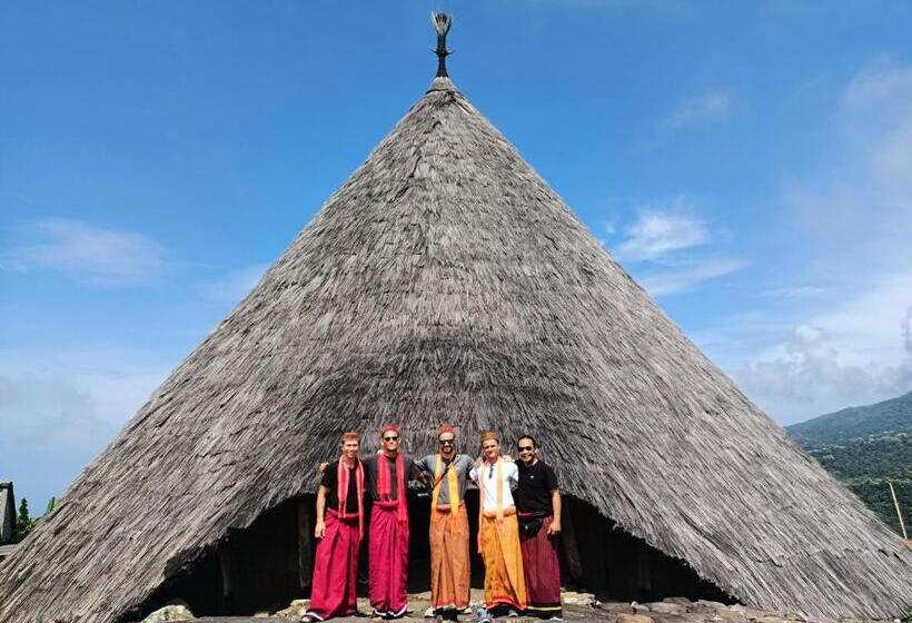 تختخواب و صبحانه Chacha Homestay & Dormitory