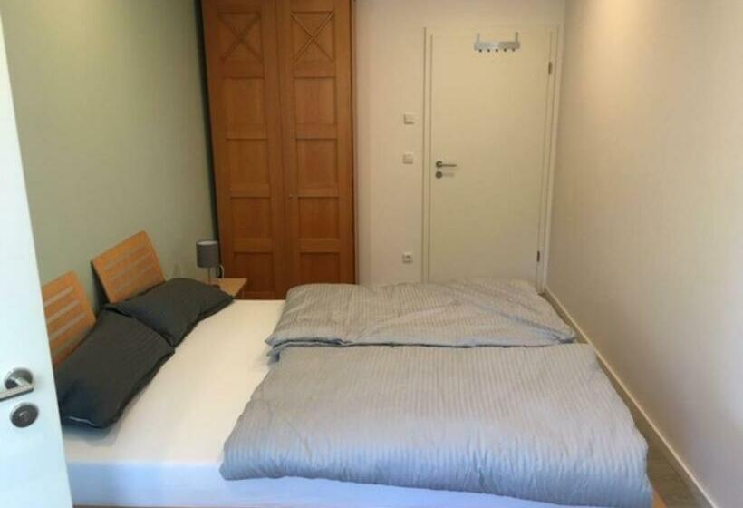 تختخواب و صبحانه Gäste Und Messezimmer Adelheidsdorf