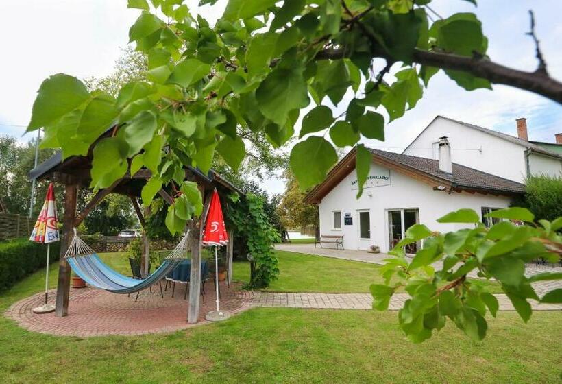 مبيت وإفطار Gästehaus Finklacke