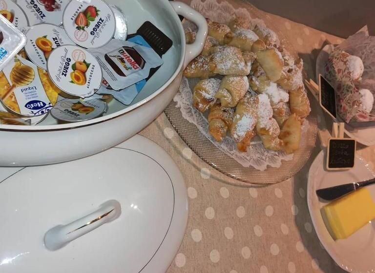 مبيت وإفطار La Moia