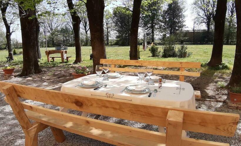 Bed and Breakfast La Torre Di Longara