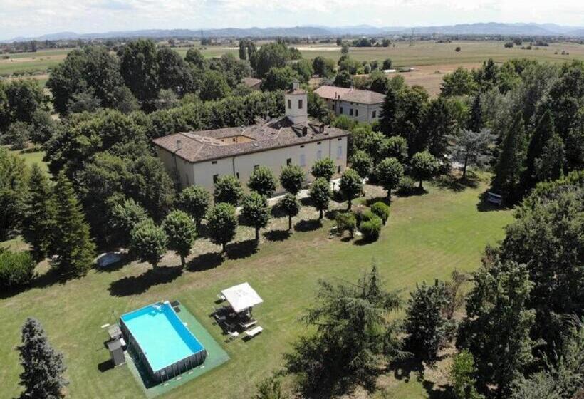 Bed and Breakfast La Torre Di Longara