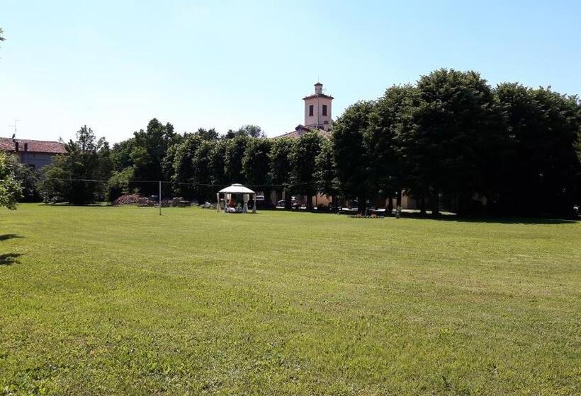 Bed and Breakfast La Torre Di Longara