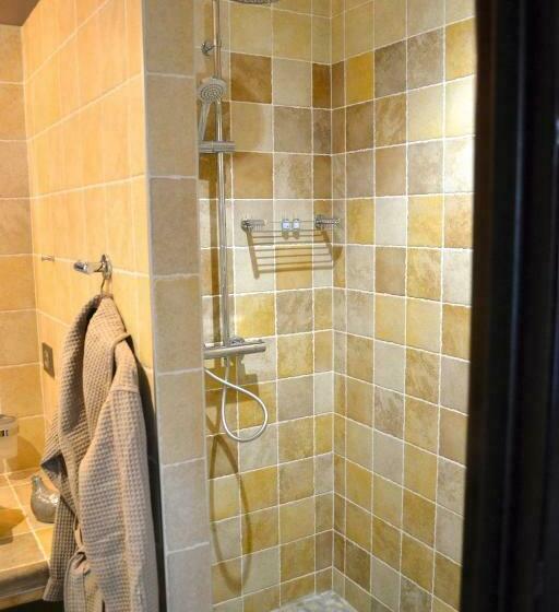 مبيت وإفطار Les Tamaris