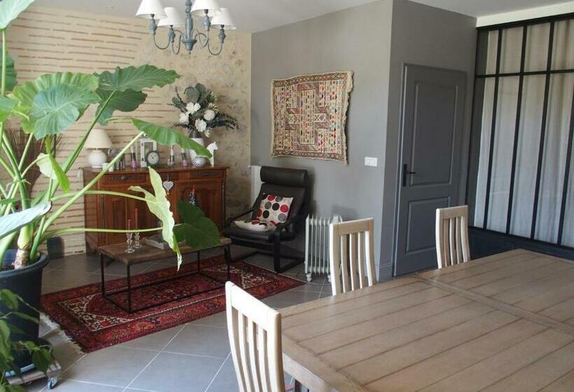 مبيت وإفطار Les Tamaris