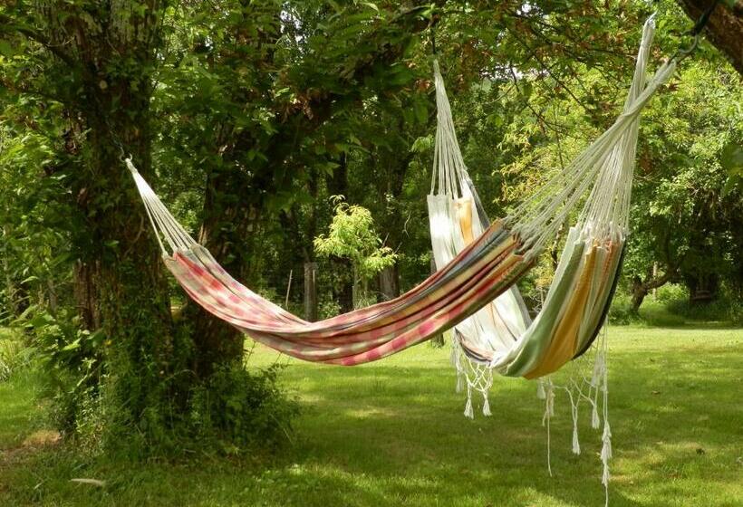 مبيت وإفطار Les Tamaris